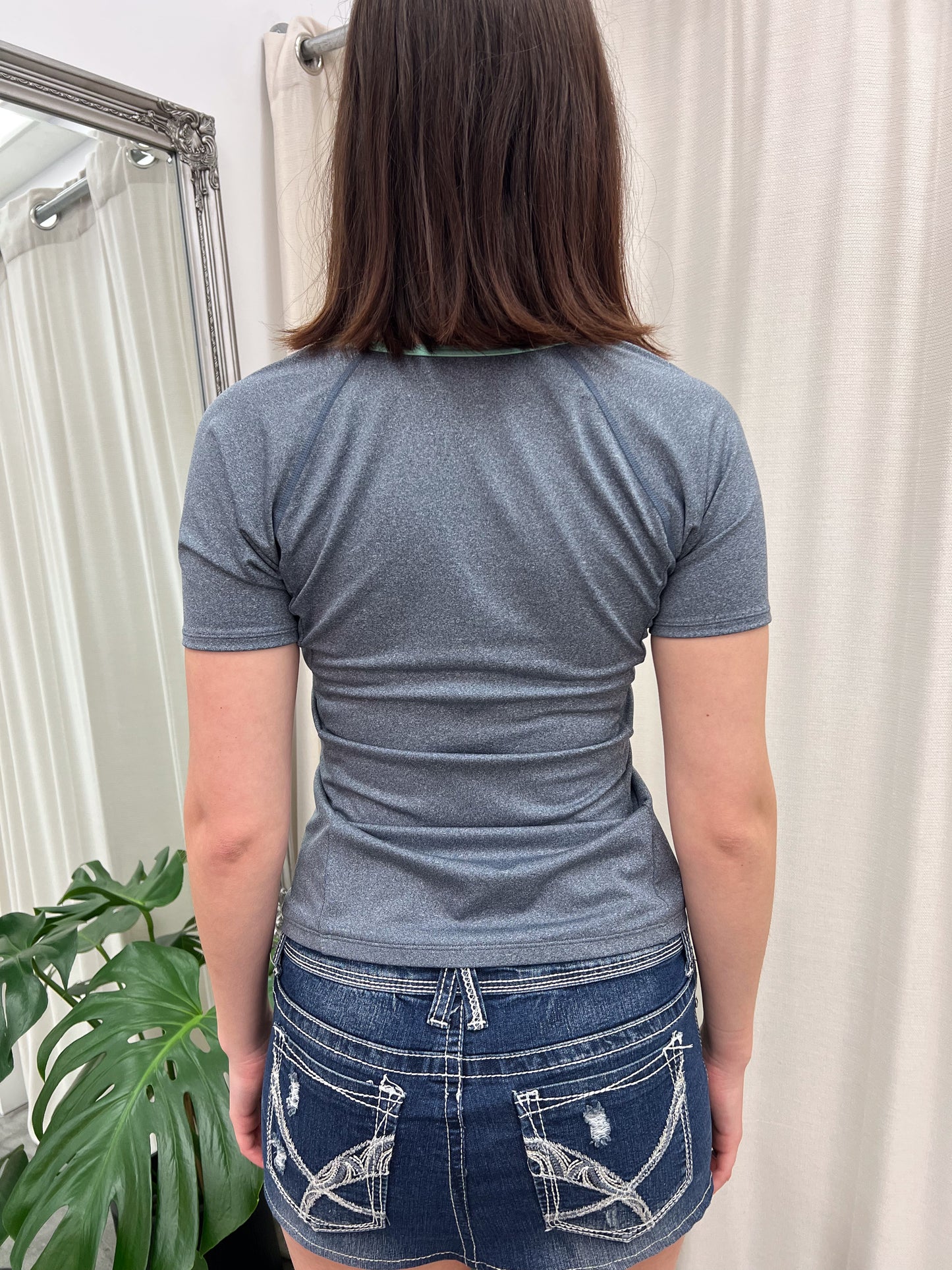 Grey Nike Short Sleeve Sports Top - Size M/L